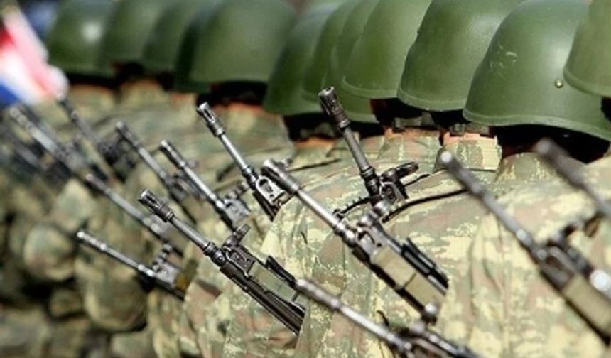 ASKERLİK SÜRESİ KISALACAK MI? 2025'te Askerlik Süresi 3 Aya Mı Düşecek, Zorunlu Hizmet Süresi Kısalıyor Mu, Yeni Düzenleme Ne Zaman Yürürlüğe Girecek?