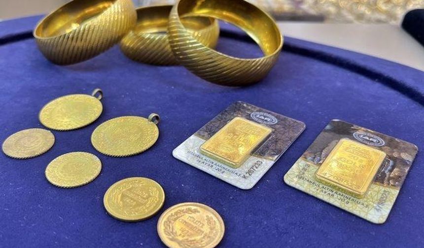 13 Mayıs 2025 Altın Fiyatları Son Durum: Gram, Çeyrek ve Cumhuriyet Altını Ne Kadar Oldu, Piyasalarda Düşüş Devam Edecek Mi?