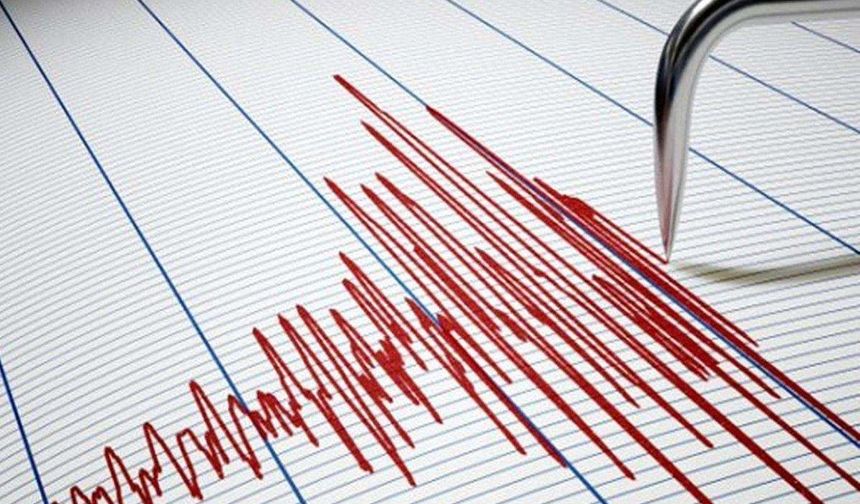 Marmara Denizi'nde 4.1 Büyüklüğünde Deprem! İstanbul ve Birçok İlde Panik!