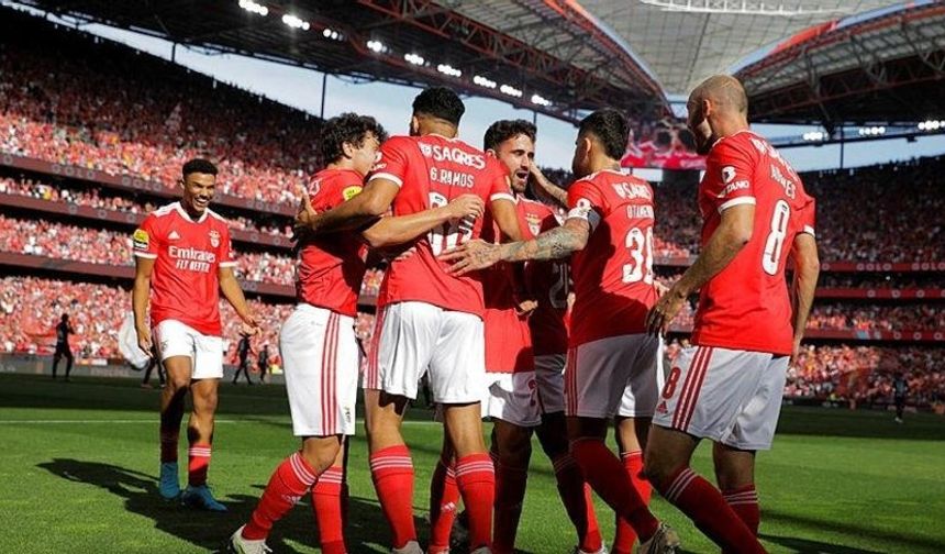 Benfica - Santa Clara yayın linki, ŞİFRESİZ mi? Benfica - Santa Clara maçı ne zaman, hangi kanalda, saat kaçta, canlı nereden izlenir?