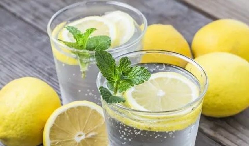 Her Sabah Limonlu Su İçmek Zayıflatır mı? Uzman Görüşleri Şaşırttı!