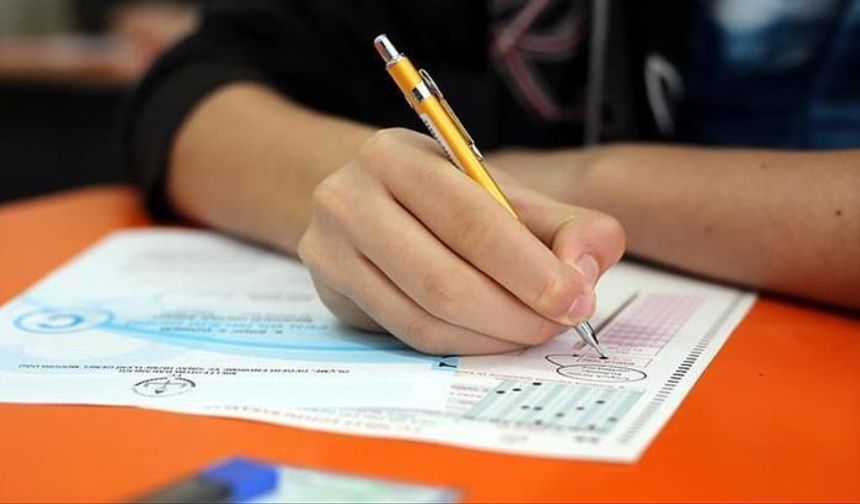 Bursluluk Sınavı (İOKBS) 2025 Sınav Süresi Toplam Kaç Dakika Olacak, Sınav Başlangıç ve Bitiş Saatleri Ne, Sınavdan İlk Kaçıncı Dakikada ve Son Kaçıncı Dakikada Çıkılabilecek?
