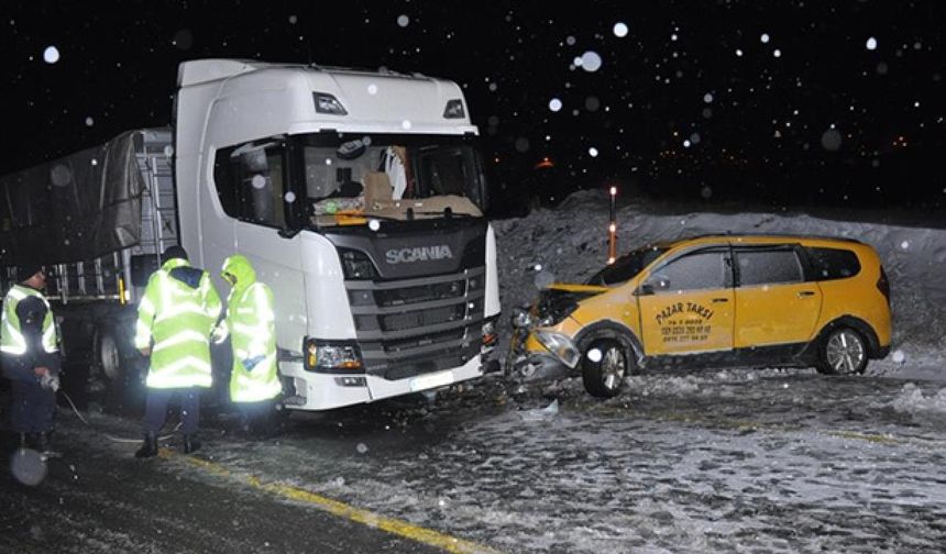 Kahramanmaraş'ta  Edebiyat Yolu’nda Yaşanan Kazalar Tesadüf mü, İhmalkârlık mı? 1 ölü, 3 yaralı