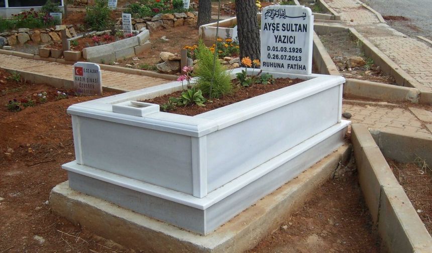 Rüyada Mezar Taşı Görmek Ne Demektir? Alınacak Bir Ders Mi Var?