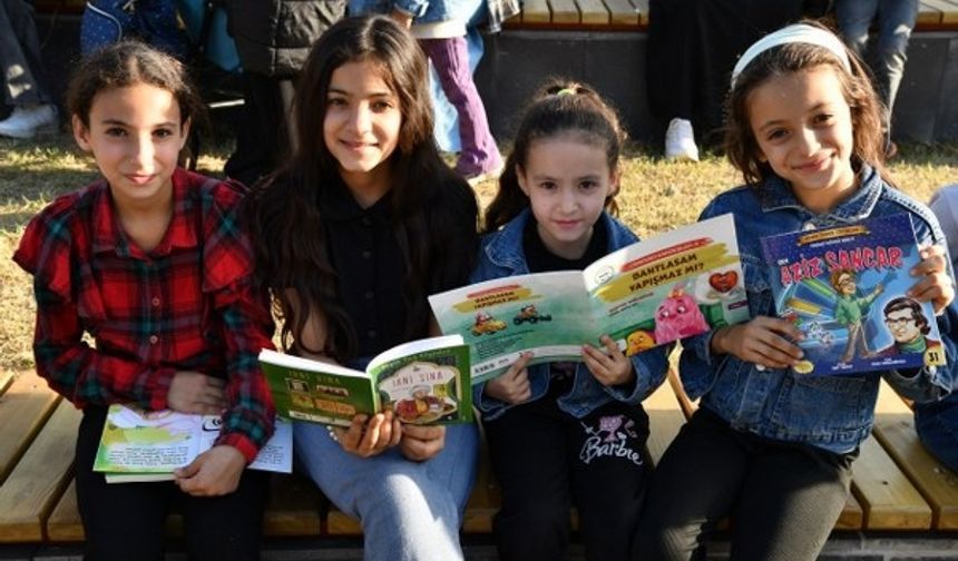 Başkan İbrahim Çenet ile Osmaniye Millet Bahçesi’nde Kitap Seferberliği: Aileler ve Çocuklar Doğayla İç İçe Okuma Keyfi Yaşadı