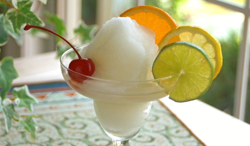 Sadece 5 Dakikada Hazırlanıyor! Limonata Dondurması Evde Nasıl Yapılır?
