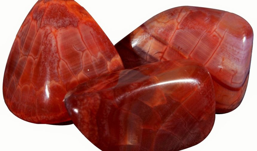 Renklerine Göre Akik Taşı Ne Anlama Geliyor, Hangi Faydaları Sağlıyor?
