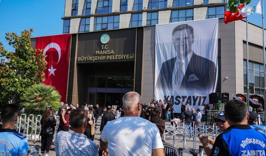 Manisa Yasta: Başkan Ferdi Zeyrek’e Son Veda  Gözyaşlarıyla Oldu!