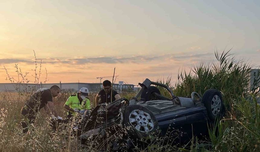 Tekirdağ’da Trafik Faciası: Direksiyon Hakimiyetini Kaybeden Otomobil Menfeze Çarparak Takla Attı 2 Kişi Hayatını Kaybetti