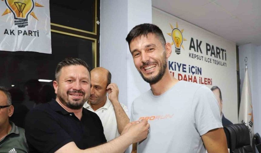 Balıkesir Siyasetinde Yeni Dönem: Kepsut İlçesinde Yeniden Refah’tan 65 Kişilik Kadro AK Parti’ye Katıldı