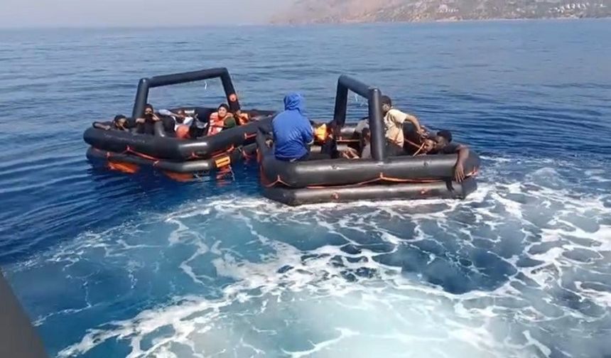 Ege Denizi’nde İnsanlık Dramı: Çanakkale Açıklarında Yunan Güçlerince Ölüme Terk Edilen 19 Kaçak Göçmen Türk Sahil Güvenliği Tarafından Kurtarıldı