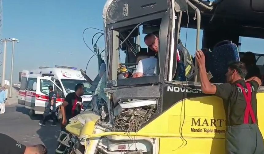 Mardin’i Sarsan Trafik Kazası! Halk Otobüsü ile Tır Çarpıştı, Abdülkadir Talas Öldü, 11 Kişi Yaralandı