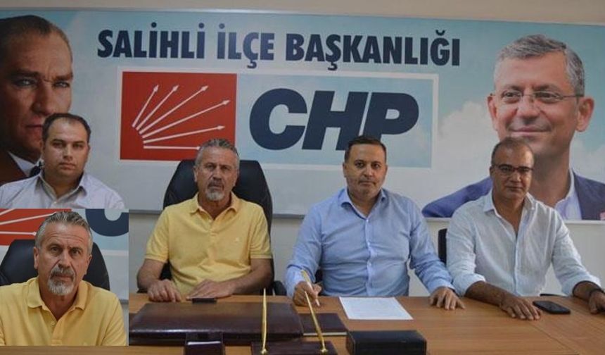 CHP Salihli Karıştı! Enver Akgün Hem İstifa Etti Hem Adaylıktan Çekildi