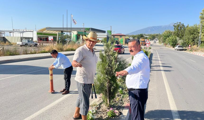 Yarbaşı’nda Durmak Yok! Başkan Aksoy’dan Temizlikten Onarıma, Her Mahallede Kesintisiz Hizmet