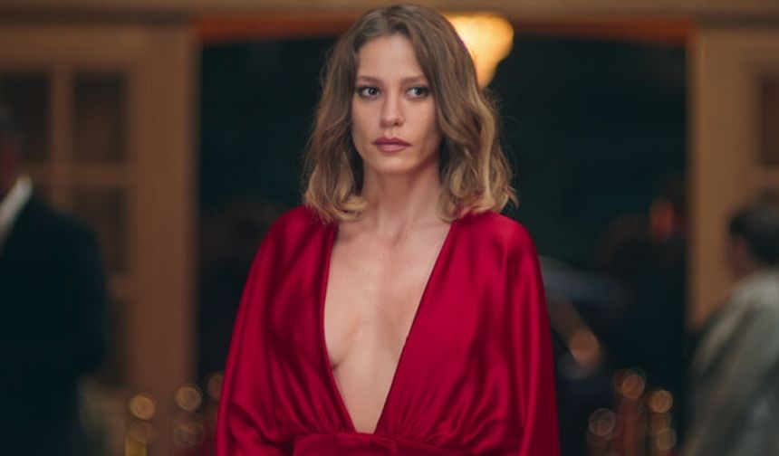 Serenay Sarıkaya Beyaz Bikinisiyle Yaza Veda Etti! Tatil Pozları Sosyal Medyayı Salladı