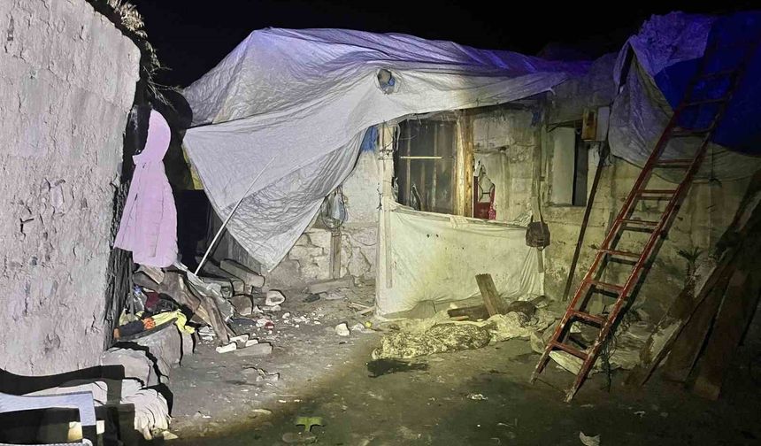 Erzurum Pasinler’de Çatı Çöktü: Enkaz Altında 3 Kişi Hayatını Kaybetti, 2 Kişi Yaralı