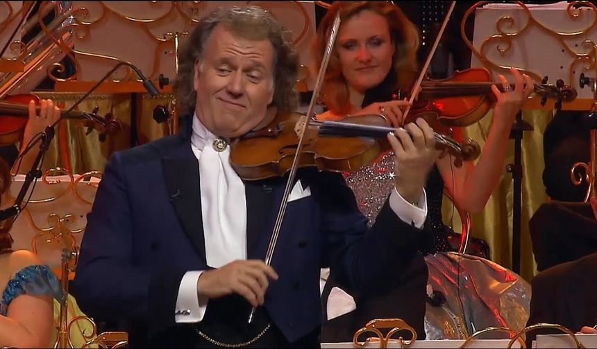 André Rieu İstanbul’da “Hatırla Sevgili” ile Kültürleri Nasıl Buluşturdu?