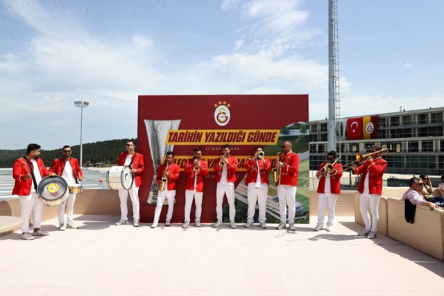 Kemerburgaz Son Hali Nasil Galatasaray Antrenman 17339056 4130 M