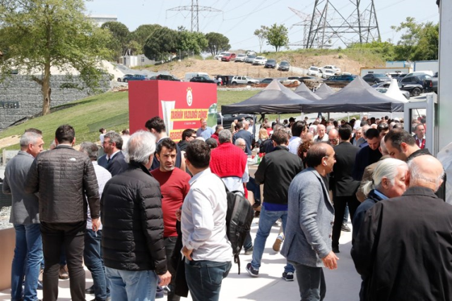 Kemerburgaz Son Hali Nasil Galatasaray Antrenman 17339056 9533 M