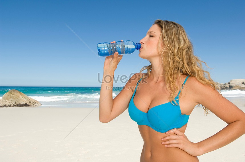 Lovepik Woman Drinking Water Pic