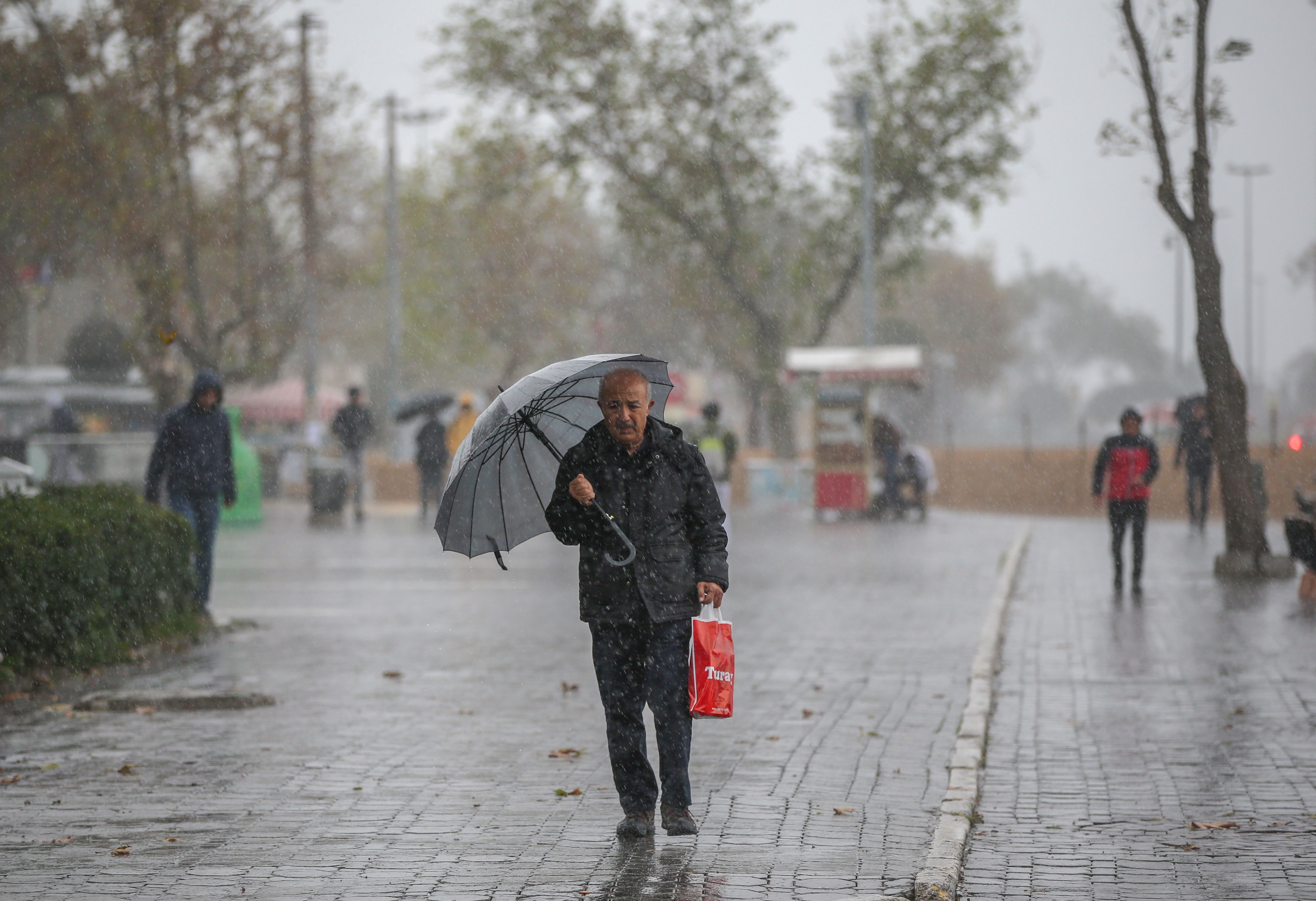 Meteoroloji Uyarmisti Istanbulda