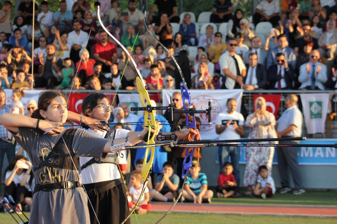 Osmaniyede Spor Okullari Torenle