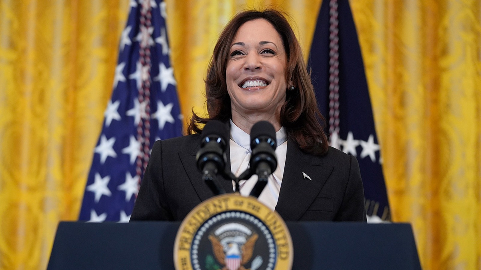 Kamala Harris2121