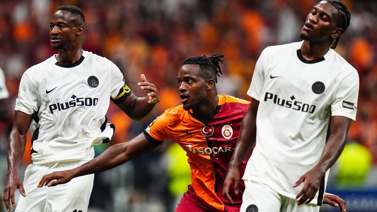 Galatasaray Young Boys Ile Karsi (1)