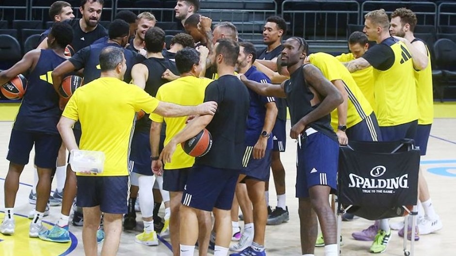 Fenerbahçe Beko Karşıyaka Hazırlık Maçı