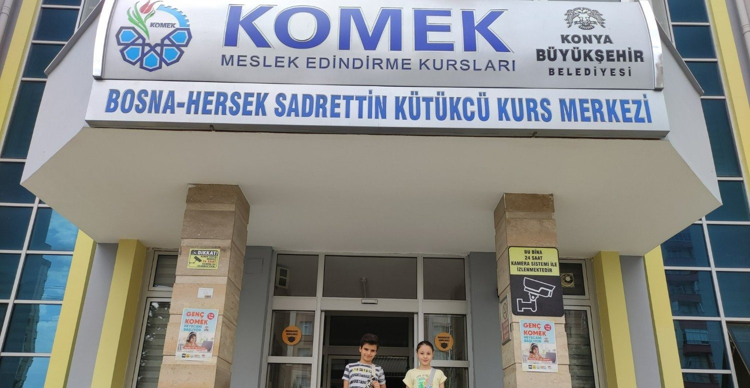 Komek1