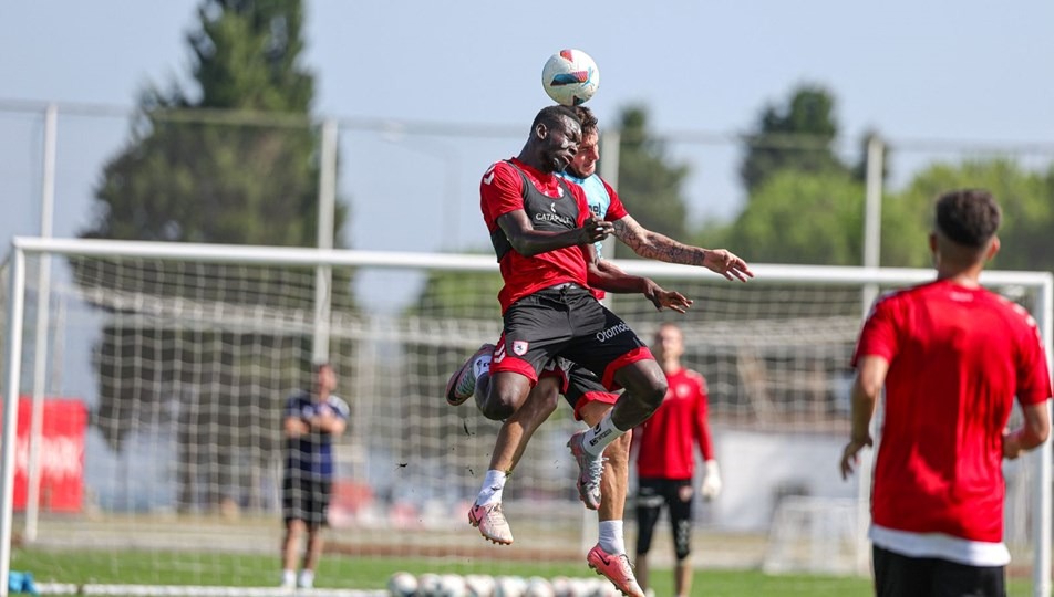 Samsunspor Başakşehi̇r Maçi-1