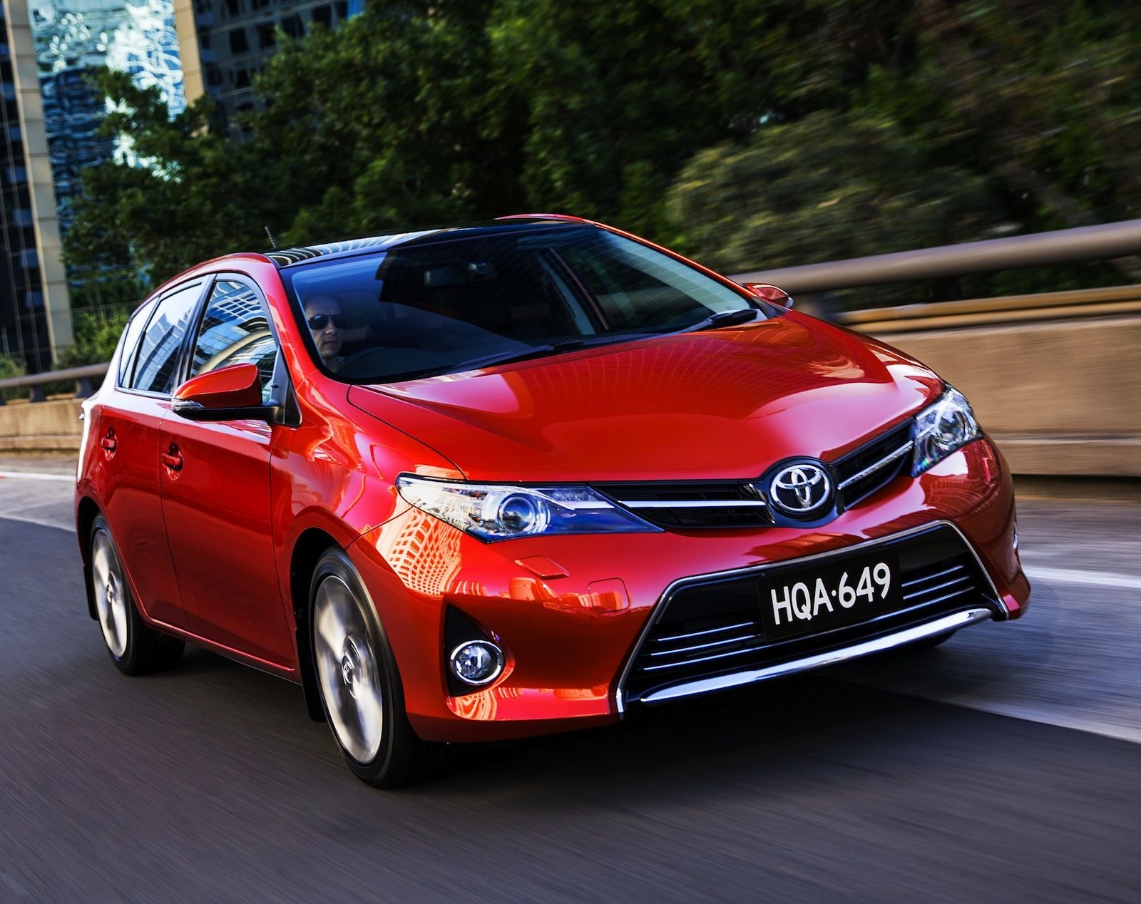2013 Toyota Corolla Sport Car B4