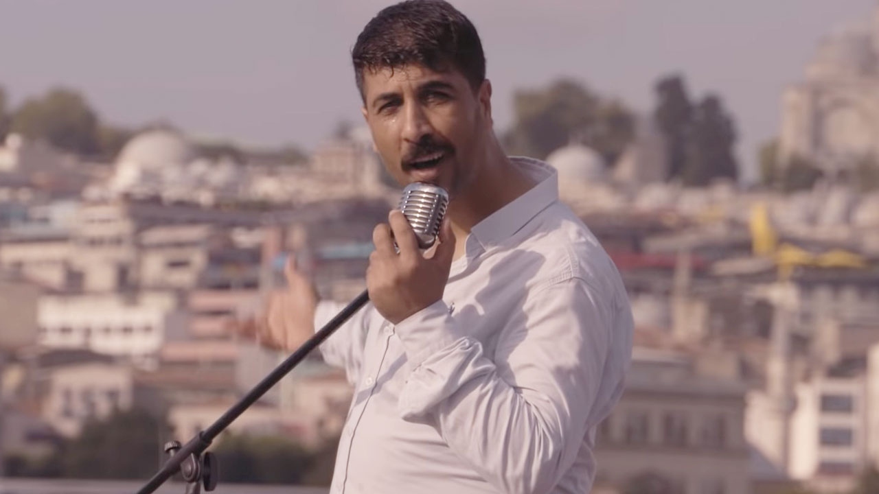 Cok Sevdim Yalan Oldu Sarkisinin