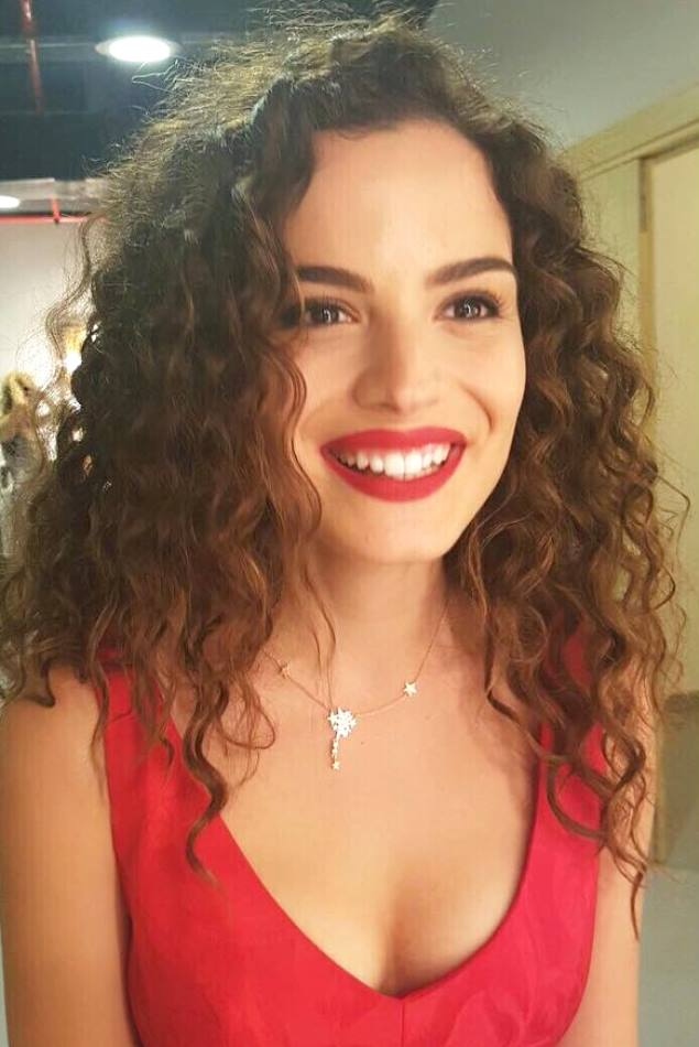 Asli Bekiroglu Sac Modelleri Ren