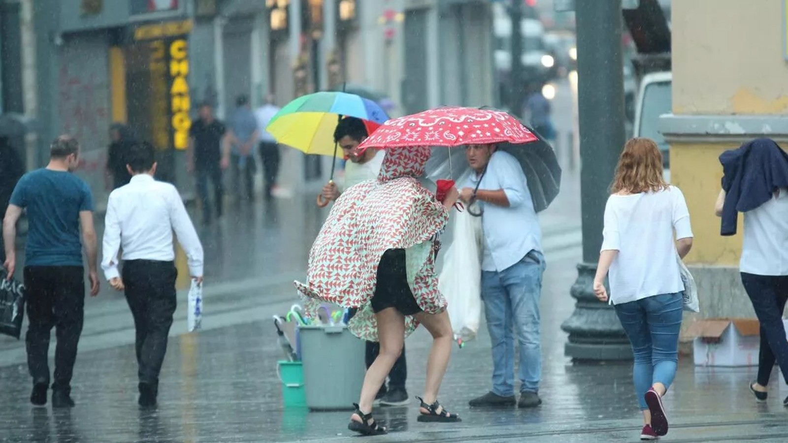 Meteorolojiden Flas Uyari Geldi