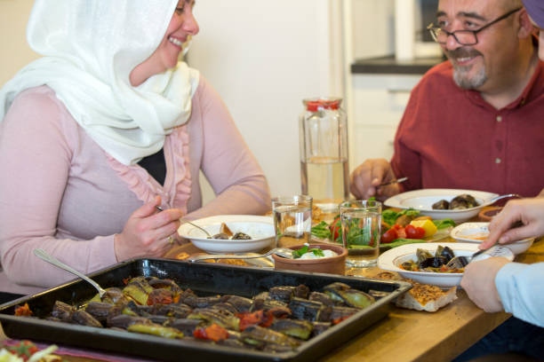 Müslüman Aile Ramazanda Iftar Ye