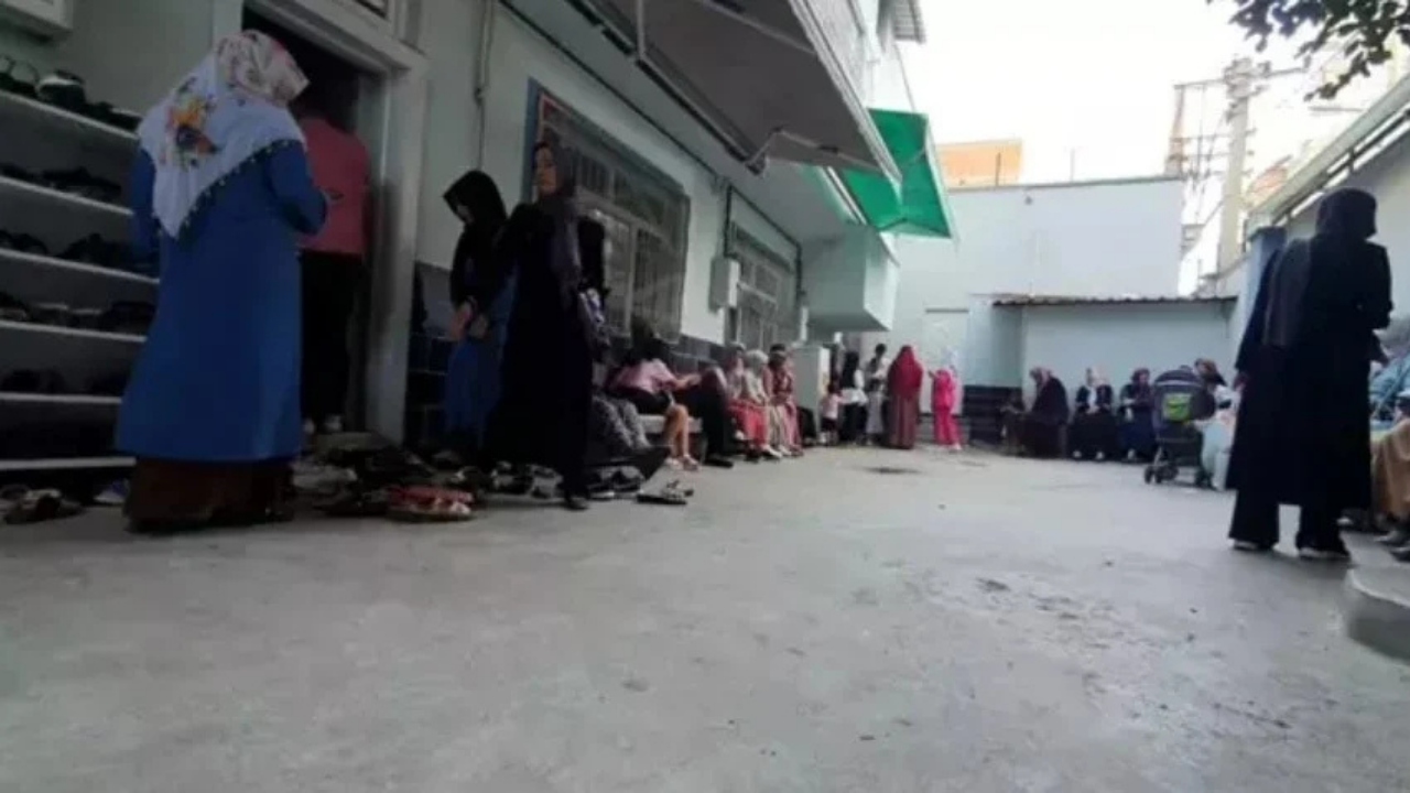 Diyarbakirda Kendisini Seyh Olar