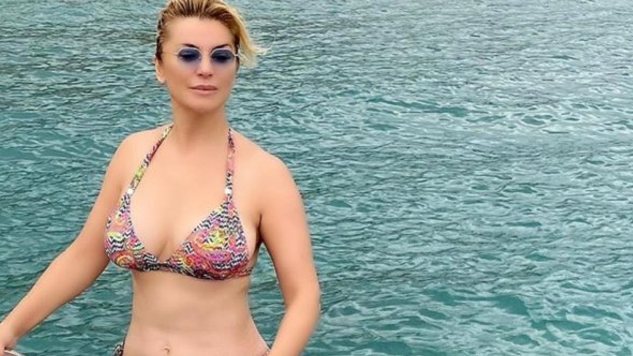 Songul Karli Nin Sunuculuk Macer